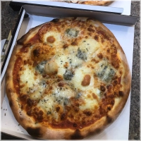 Tomaten, kaas en gorgonzolakaas